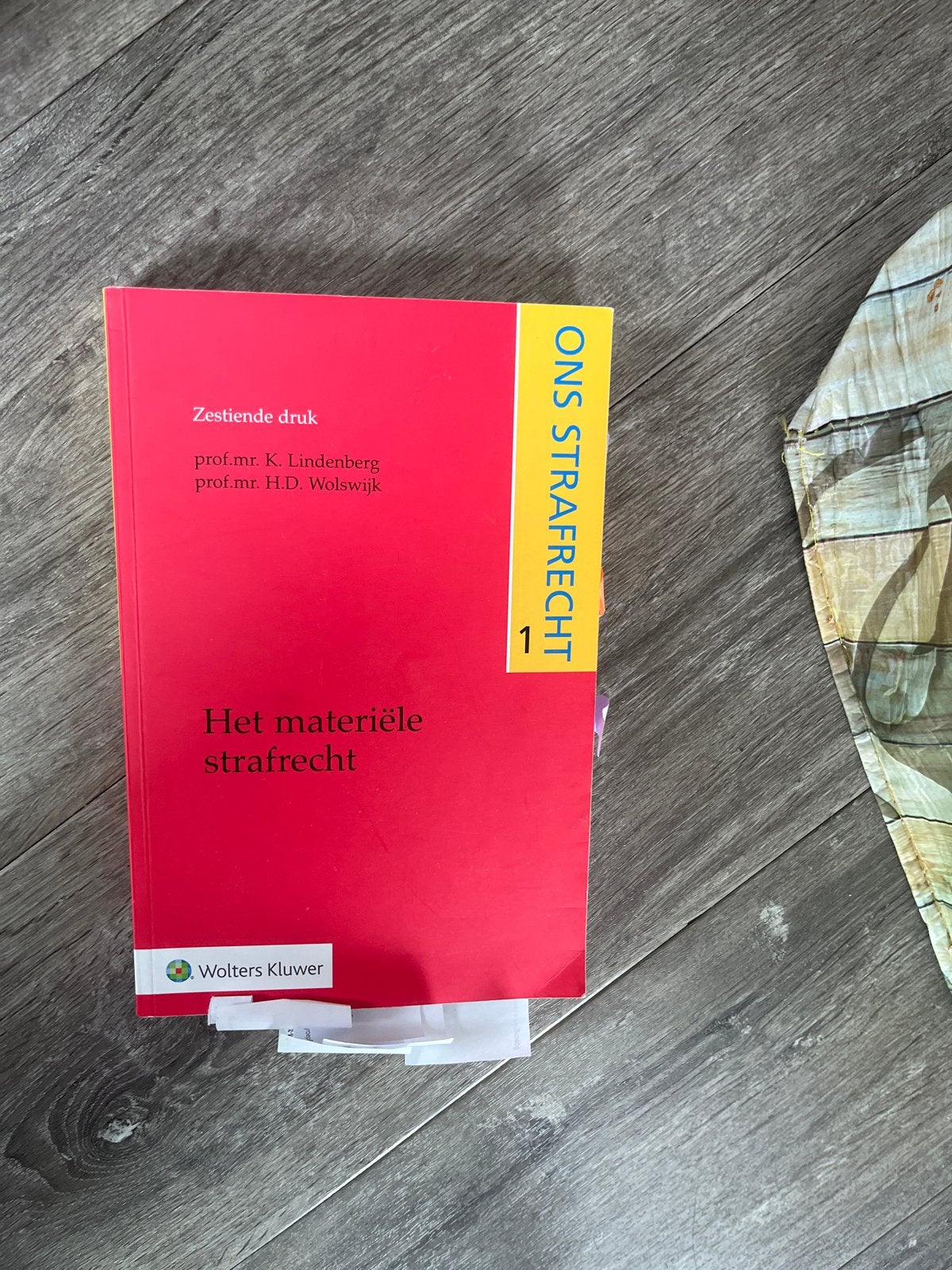 Ons Strafrecht 1: Het materiële strafrecht (20e druk), Ophalen of Verzenden, Gamma, Gelezen, WO