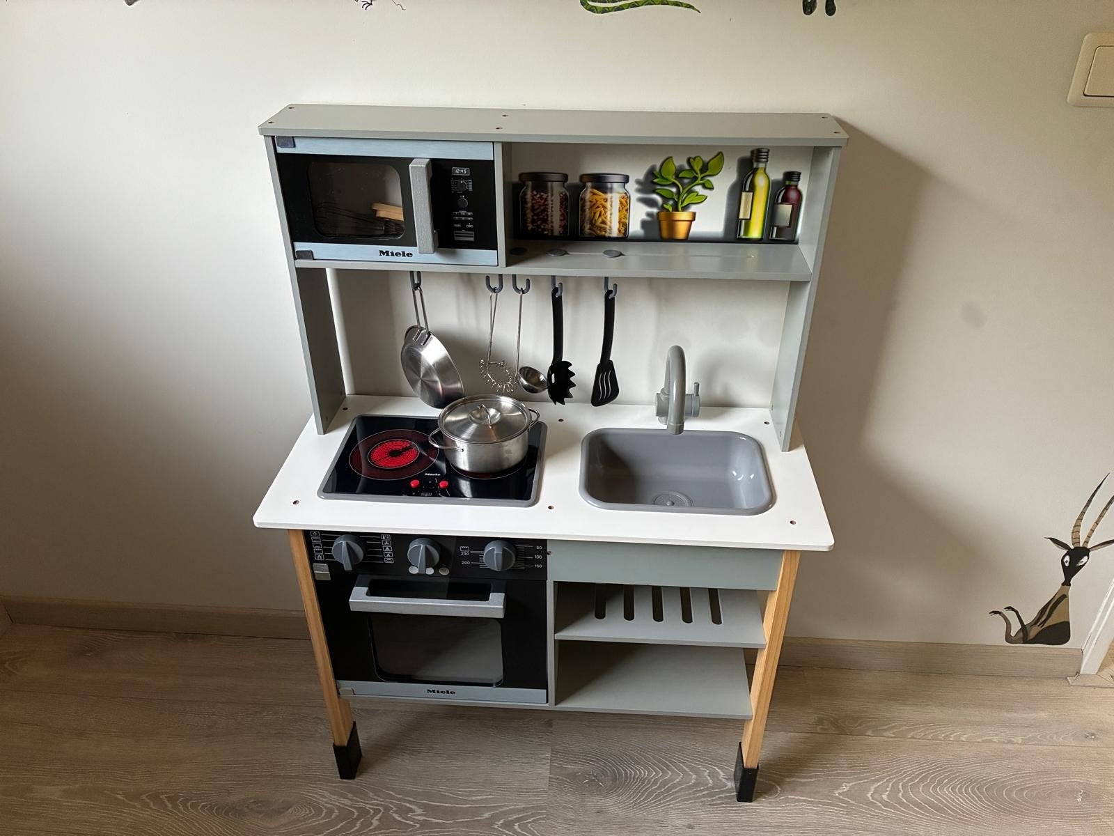 Kinderkeukentje Miele, Ophalen, Zo goed als nieuw, Hout, Speelkeuken