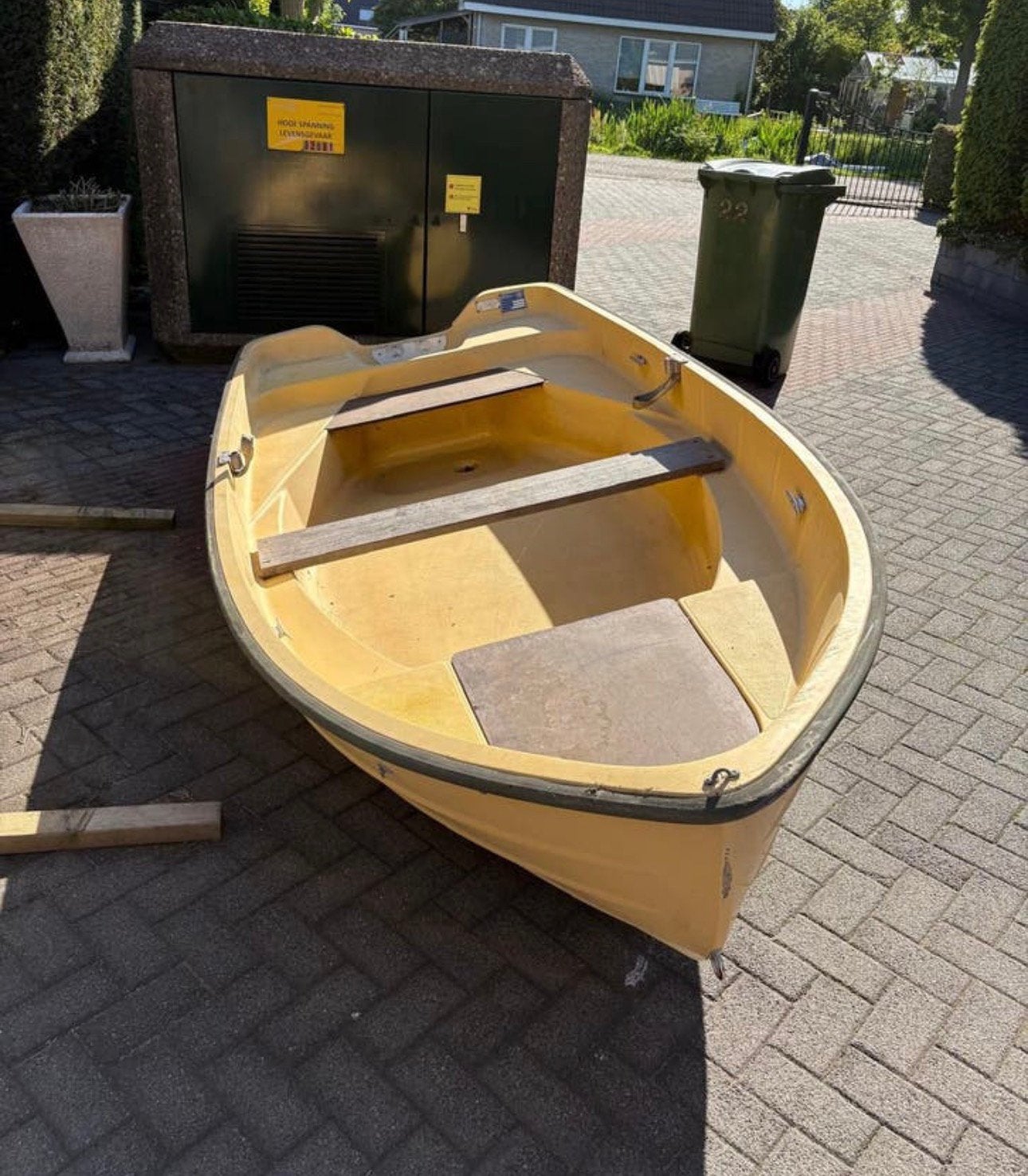 With 320 dromedrile, Ophalen, Zo goed als nieuw, Motor en Techniek, Motorboot