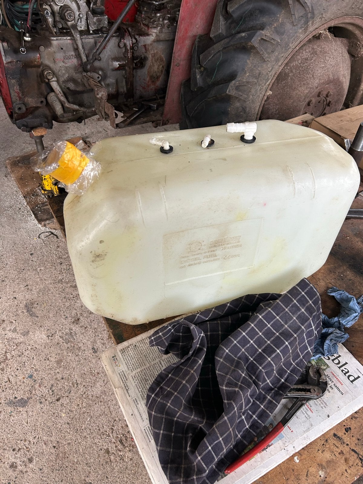 Dieseltank 25 liter - Universeel gebruik, Ophalen, Gebruikt, Universele onderdelen