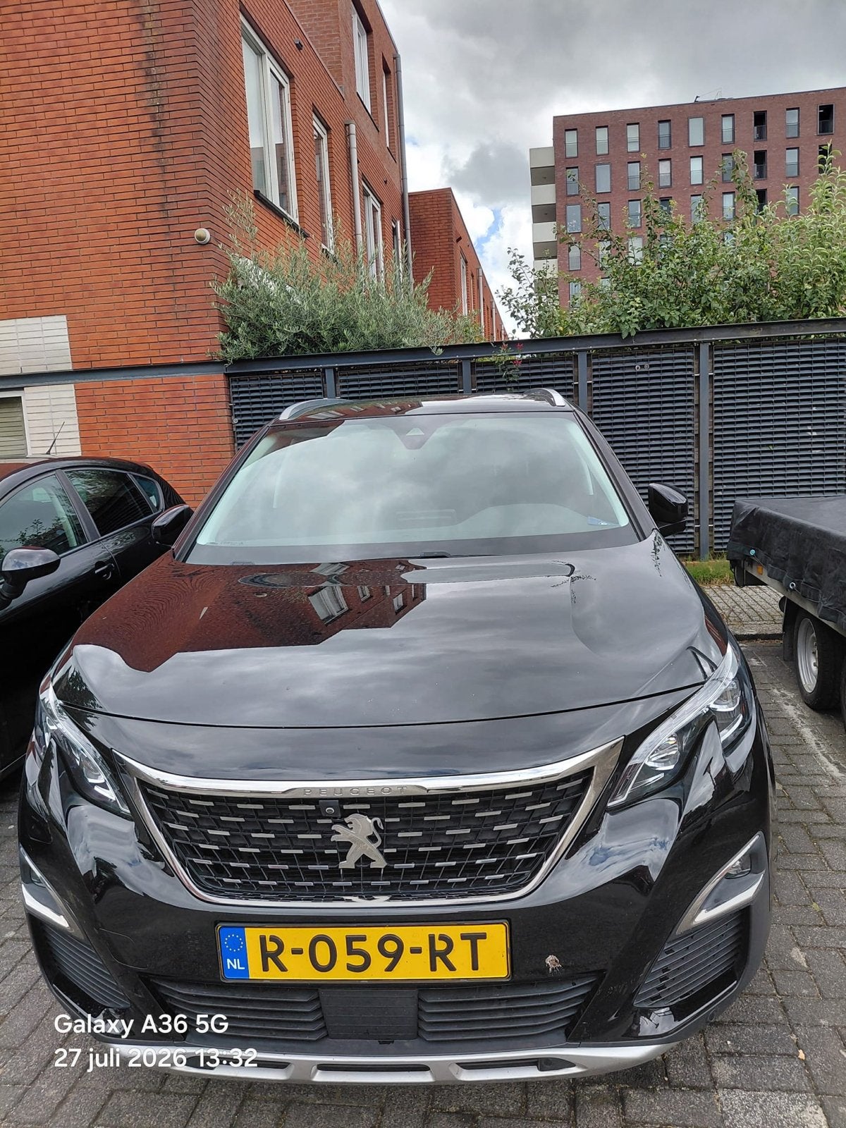 Peugeot 5008 1.2 Puretech 2019 Zwart, 1199 cc, 7 stoelen, Zwart, 75 €/maand