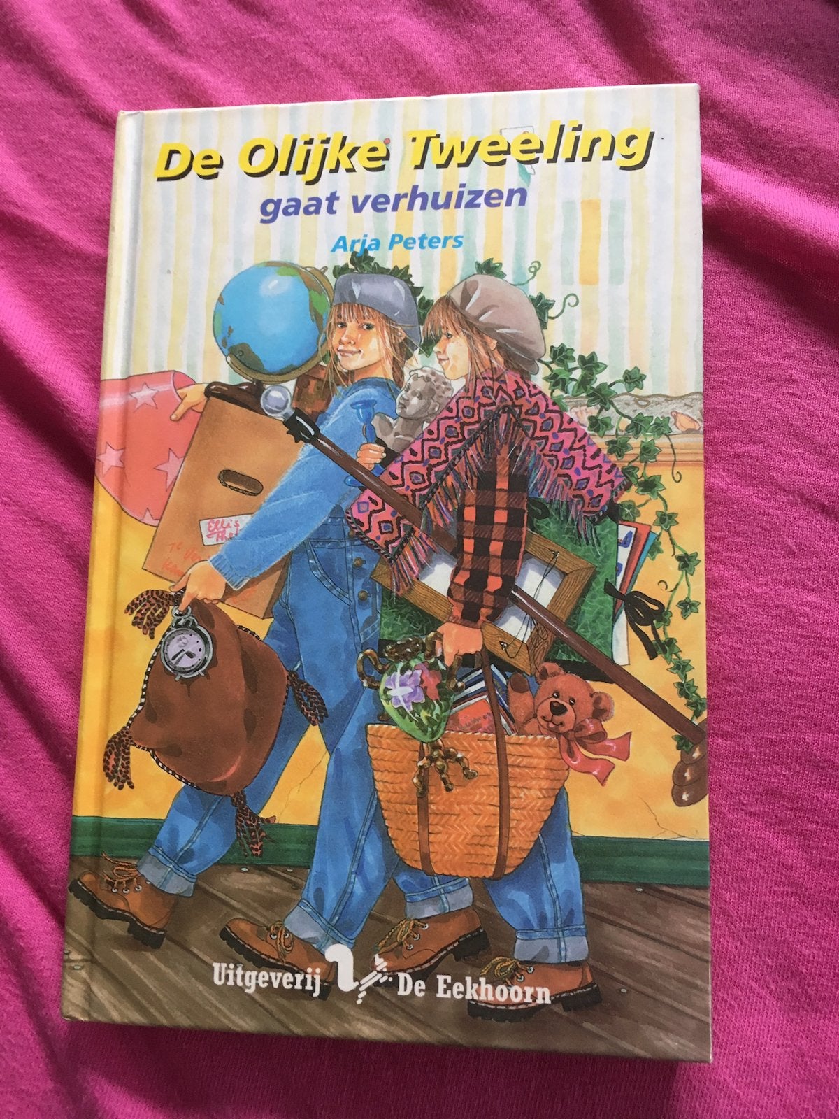 De olijke tweeling gaat verhuizen, Ophalen of Verzenden, Zo goed als nieuw, Fictie