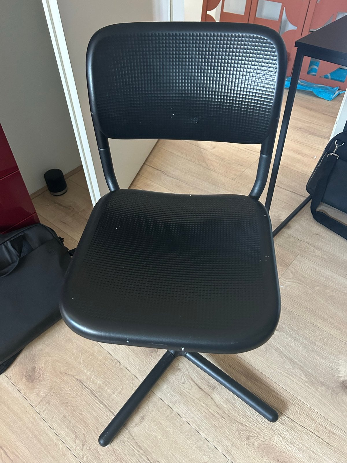 3 Zwarte bureaustoel / eetkamerstoel GRATIS, Ophalen, Kunststof, Gebruikt, Zwart
