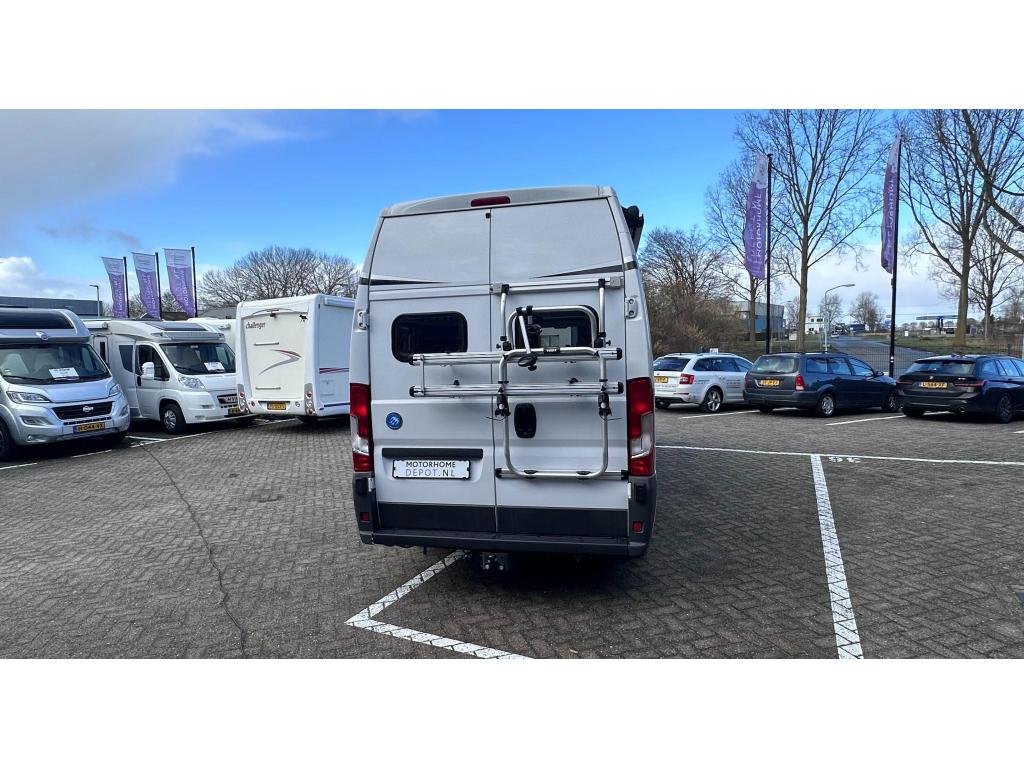 Knaus Boxstar Freeway 630 ME Lengtebedden Verhoogde versie, Buscamper of Camperbus, Koelkast, Bedrijf, Tot en met 3