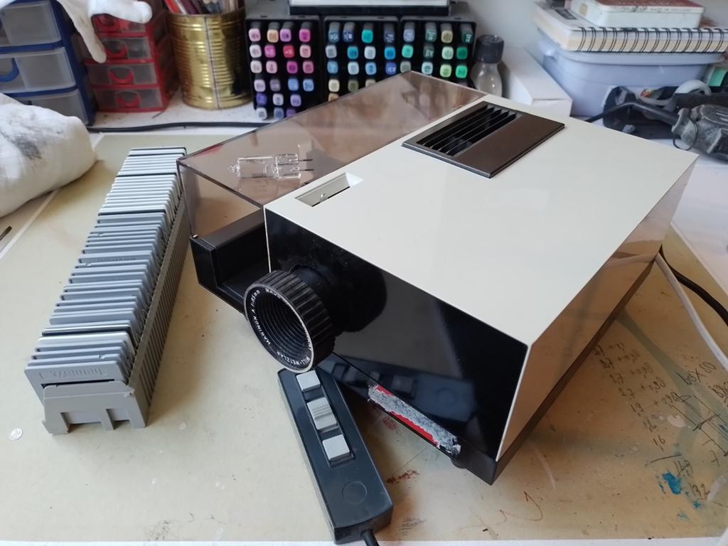 Diaprojector, Ophalen, Gebruikt