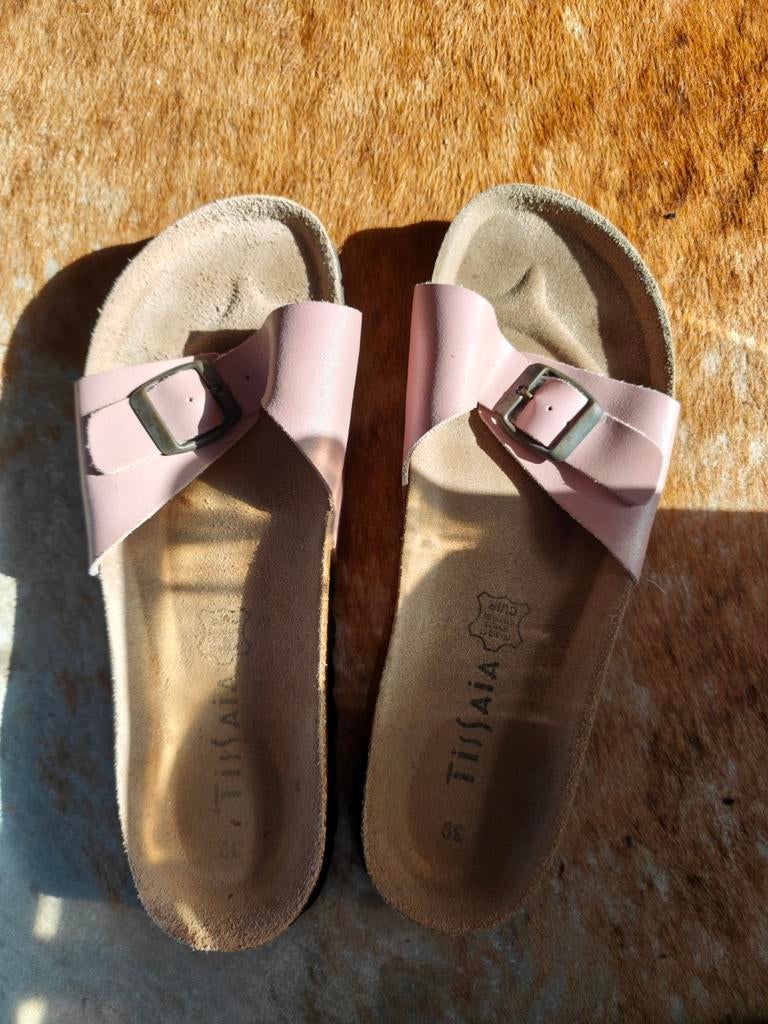Roze Birkenstock look slippers dames maat 39 echt leer, Kleding | Dames, Slippers, Ophalen of Verzenden, Zo goed als nieuw, Roze