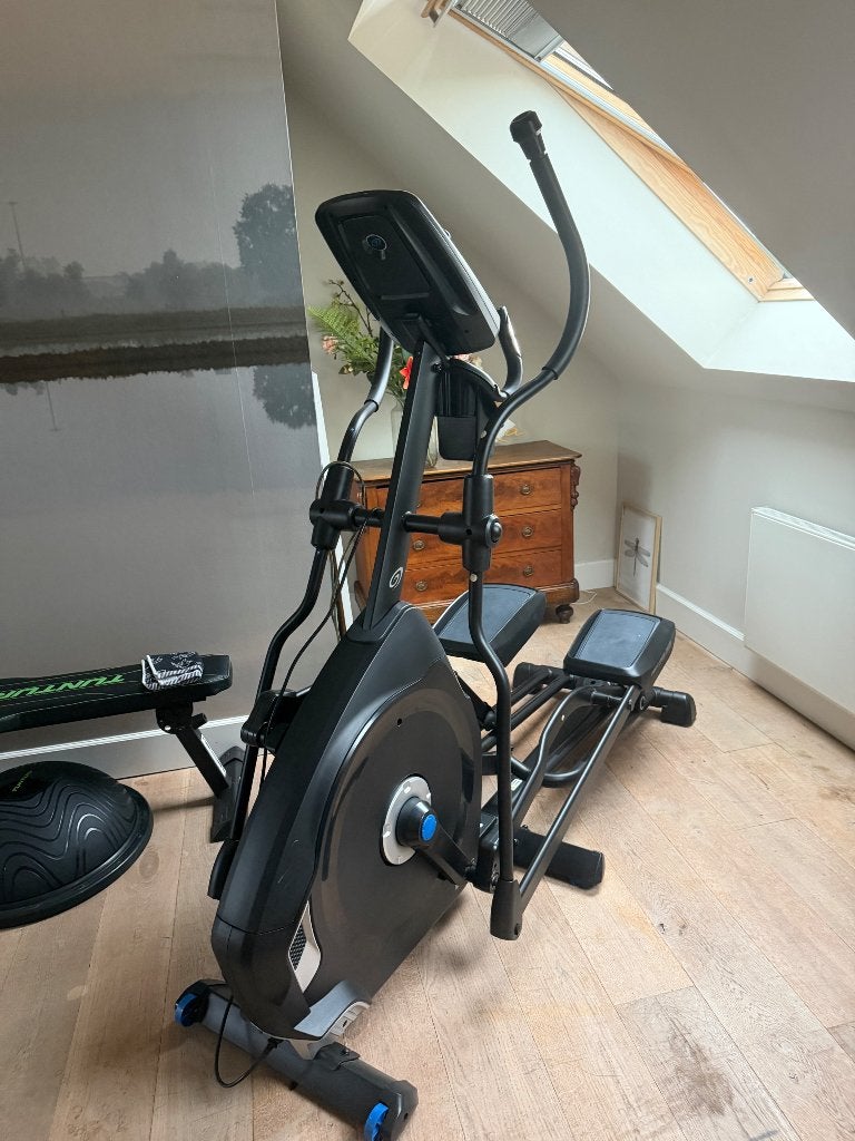 Nautilus E626 crosstrainer in nette en goed werkende staat., Ophalen, Armen, Zo goed als nieuw, Crosstrainer