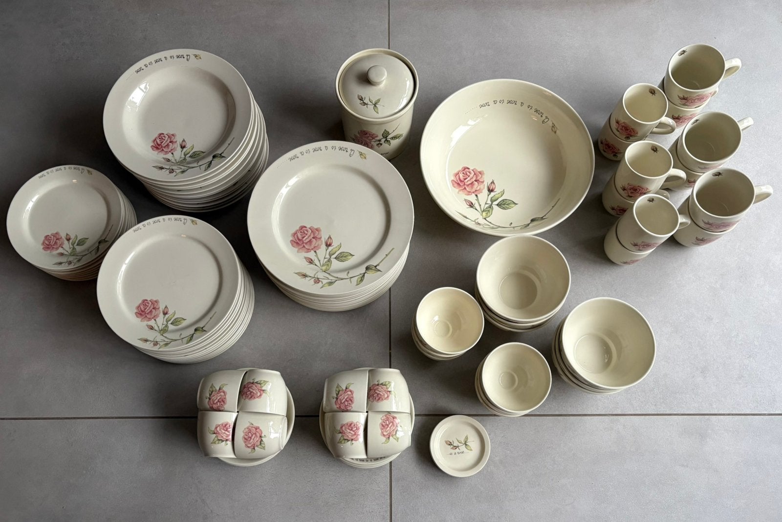 Puntgaaf uitgebreid servies Jet by ter Steege., Ophalen, Zo goed als nieuw, Porselein, Overige stijlen