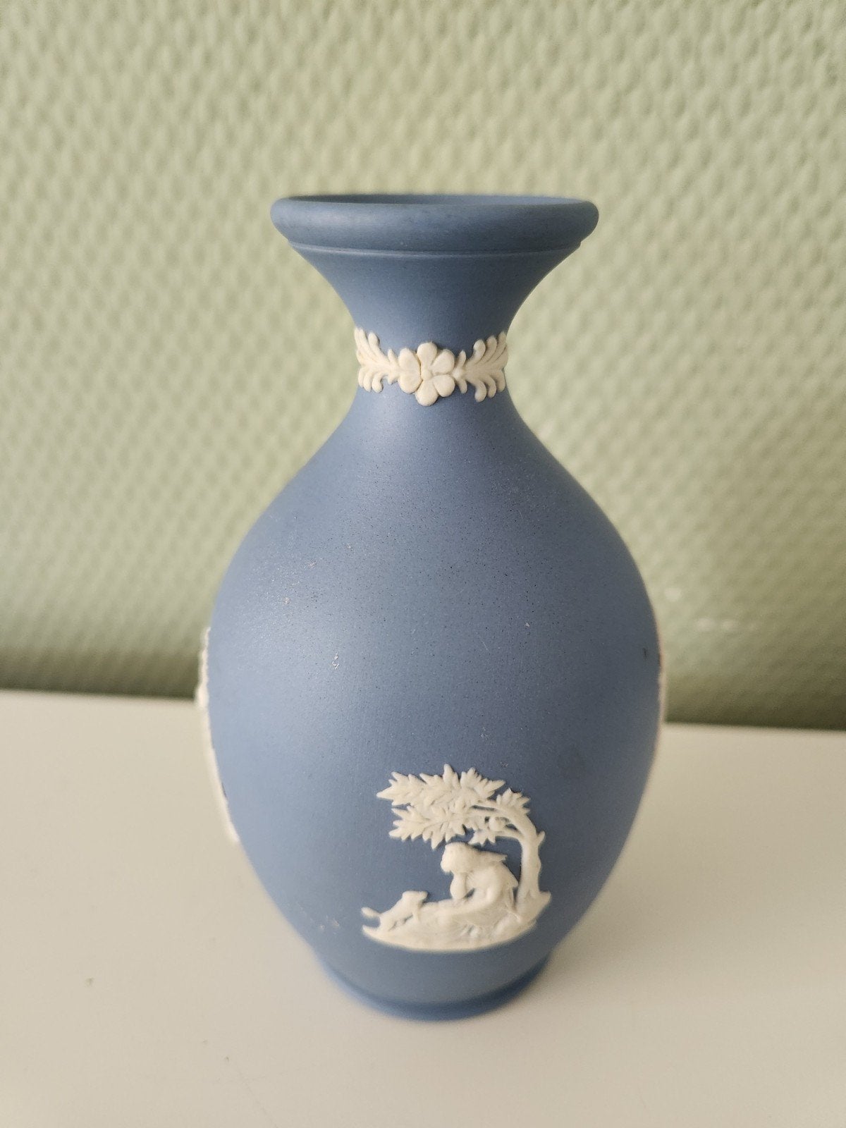 Wedgwood Jasperware vaasje - blauw/wit, Ophalen of Verzenden