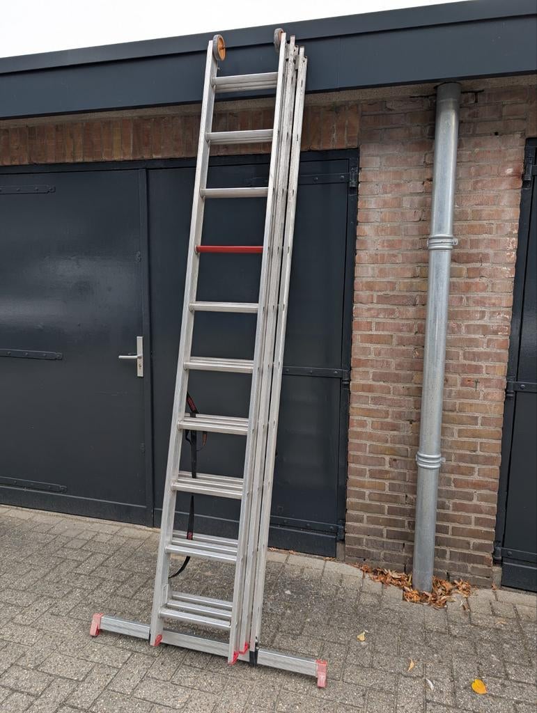 ALTREX,3x10,AR 3070, SCHUIFLADDER,LADDER ,TRAP, REFORMLADDER, Ophalen, Zo goed als nieuw, Ladder, Opvouwbaar of Inschuifbaar