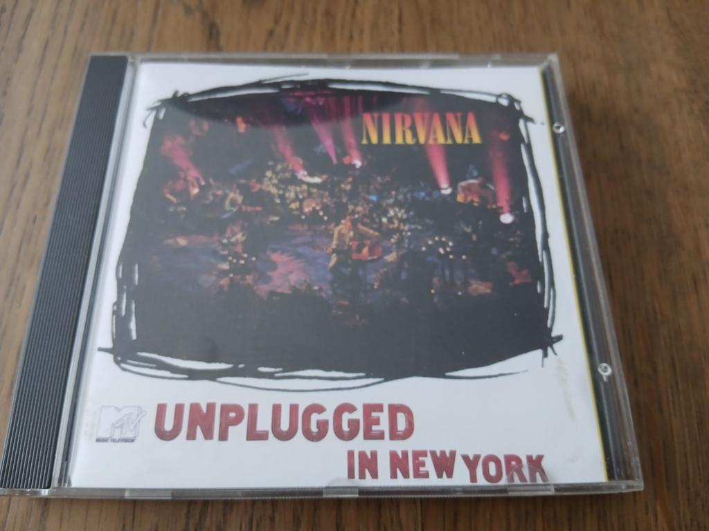 CD    UNPLUGGED   NIRVANA 1994, Ophalen of Verzenden, Zo goed als nieuw, Poprock