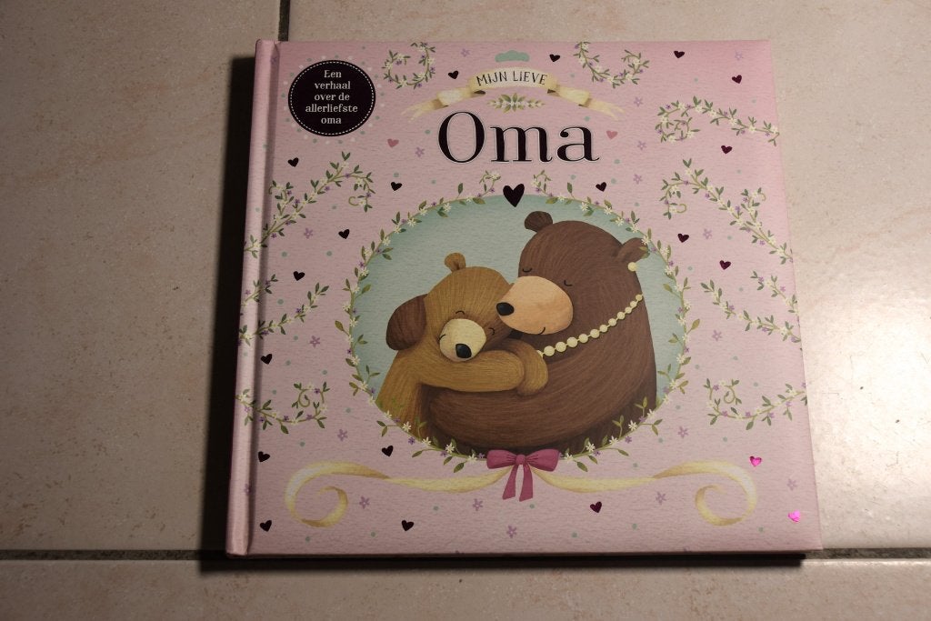 Mijn lieve oma / Melanie Joyce, Boeken, Ophalen of Verzenden, Zo goed als nieuw, Fictie algemeen