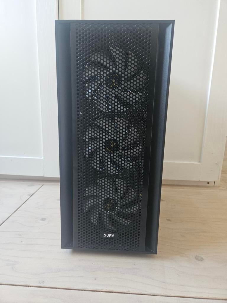Gaming PC met AMD Ryzen processor en Aura GP550 voeding, Ophalen, Gebruikt, 8 GB, AMD Ryzen