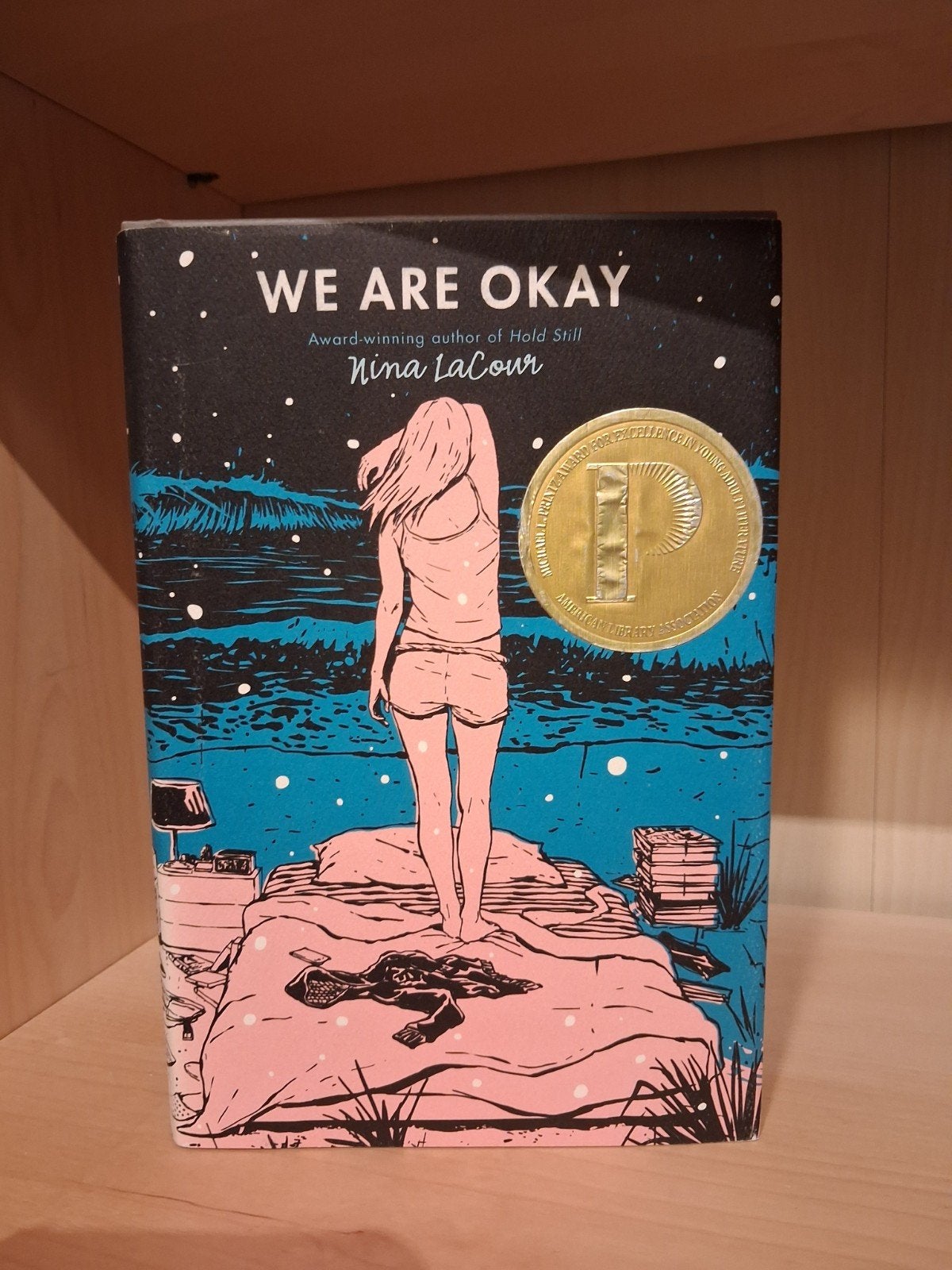 Nina LaCour - We Are Okay, Ophalen of Verzenden, Zo goed als nieuw, Nina LaCour