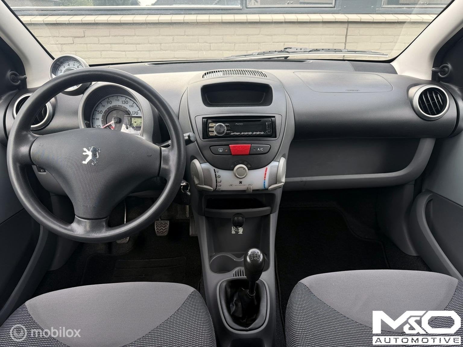 Peugeot 107 1.0-12V XR | 83.000 KM | 5-DEURS | AIRCO | APK, Voorwielaandrijving, Stof, Gebruikt, Metallic lak