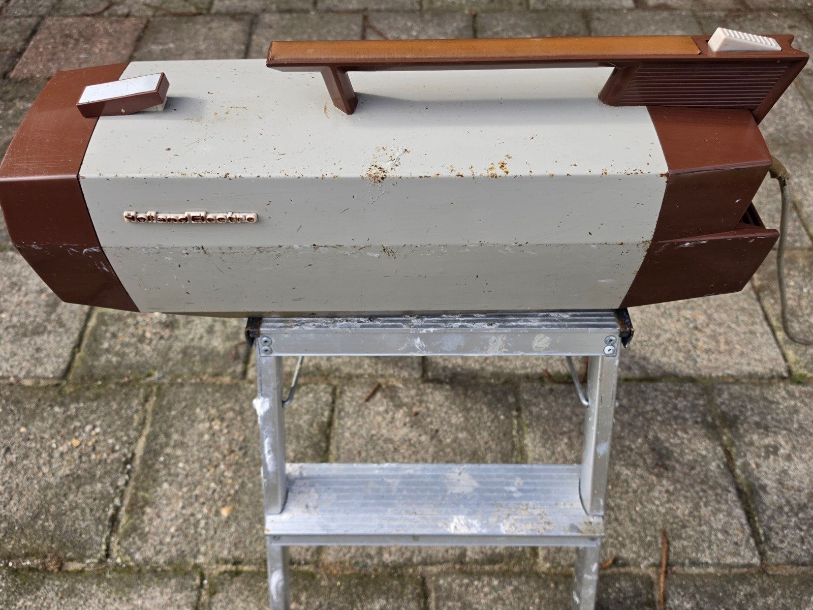 Holland Electro stofzuiger met accessoires en 5 zakken, Overige merken, Gebruikt, Sledestofzuiger, Geschikt voor harde vloeren