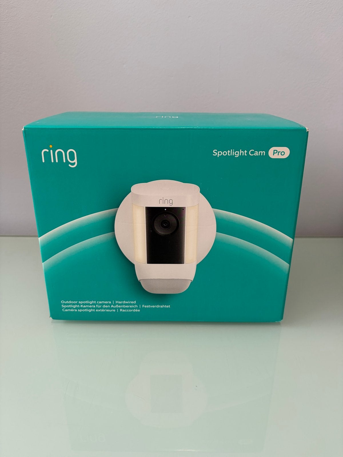 Ring Spotlight Cam Pro - Nieuw in doos (wit), Ophalen of Verzenden, Nieuw, Buitencamera