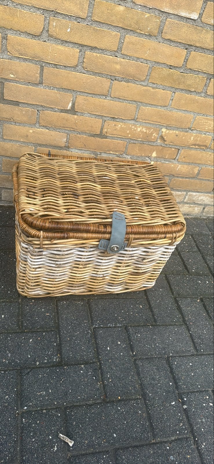 Grote rieten fietsmand met deksel - 50x25 cm, Fietsen en Brommers, Ophalen of Verzenden, Gebruikt, Fietsmand