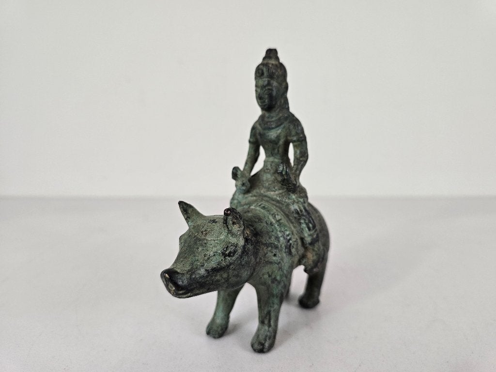 Marichi op Wild Zwijn, brons, Cambodja, eind 19e eeuw, Antiek en Kunst, Ophalen of Verzenden