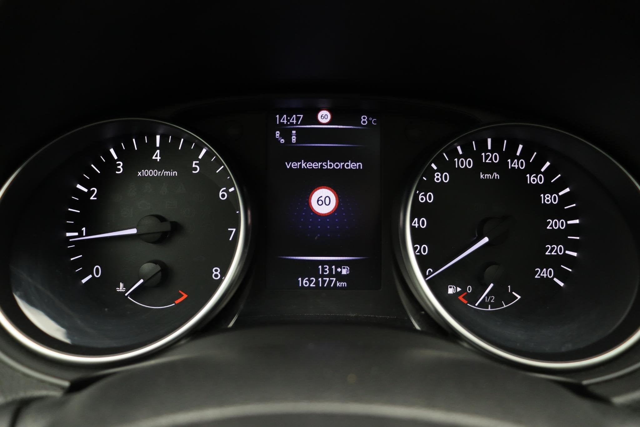 Nissan Qashqai 163pk Tekna | Voorruit verwarming | stoel ver, Auto's, Voorwielaandrijving, Dealer onderhouden, 1618 cc, Gebruikt