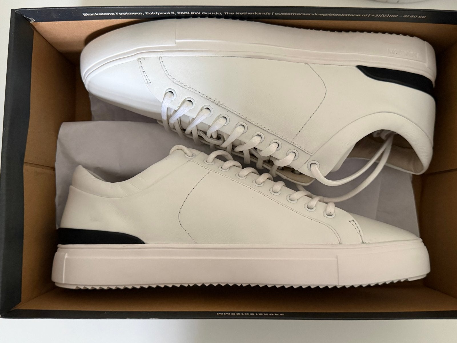 Blackstone sneakers wit - Zo goed als nieuw - Maat 42, Ophalen of Verzenden, Zo goed als nieuw, Wit, Sneakers of Gympen