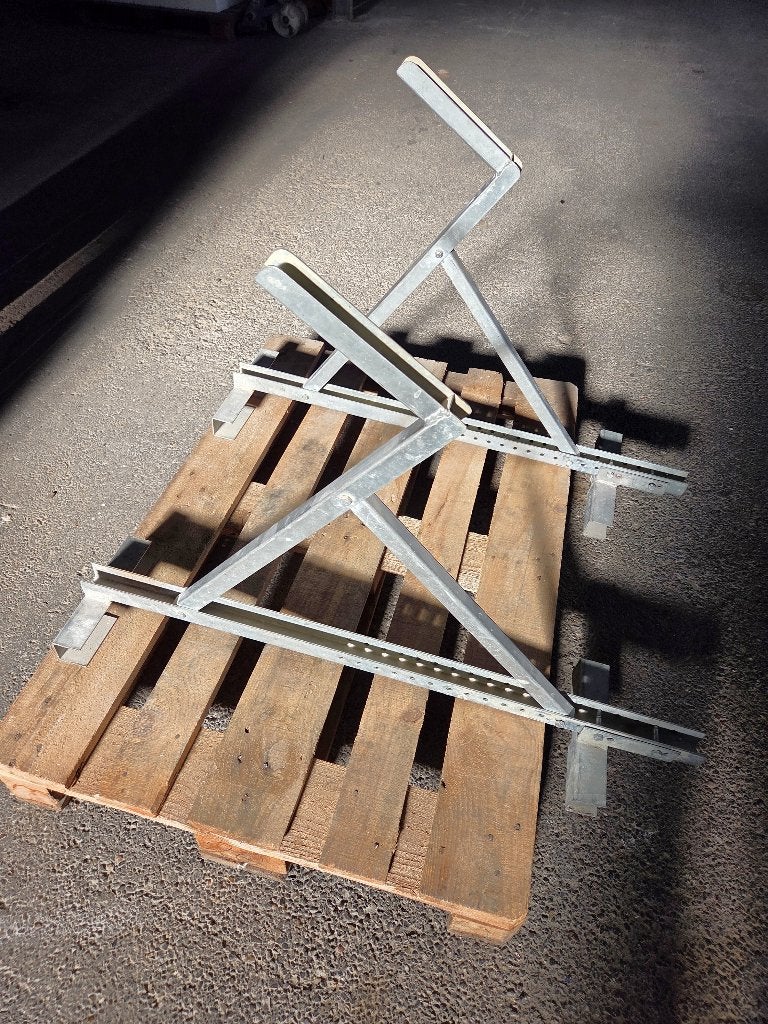 2 st. prof. dakschragen/ladderschragen/daksteigerdelen, Doe-het-zelf en Verbouw, Ophalen, Zo goed als nieuw, Daksteiger, Minder dan 2 meter