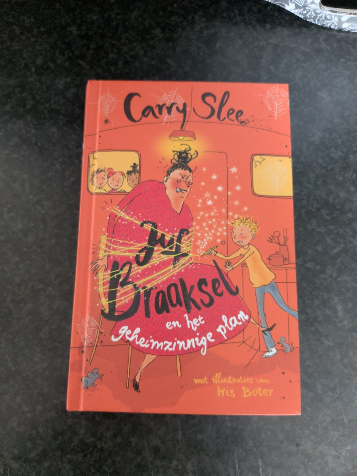 Carry Slee - Juf Braaksel en het geheimzinnige plan, Boeken, Ophalen of Verzenden, Nieuw, Carry Slee