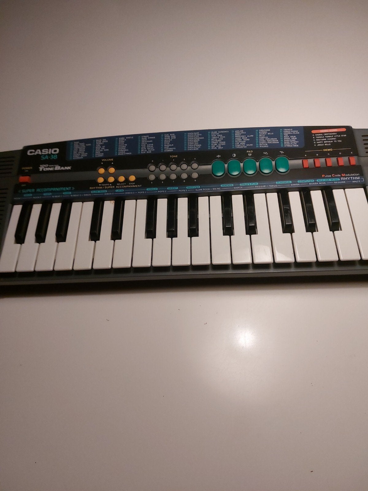Casio SA-38 Keyboard - Perfect voor beginners!, Verzenden, Gebruikt, Overige aantallen, Casio