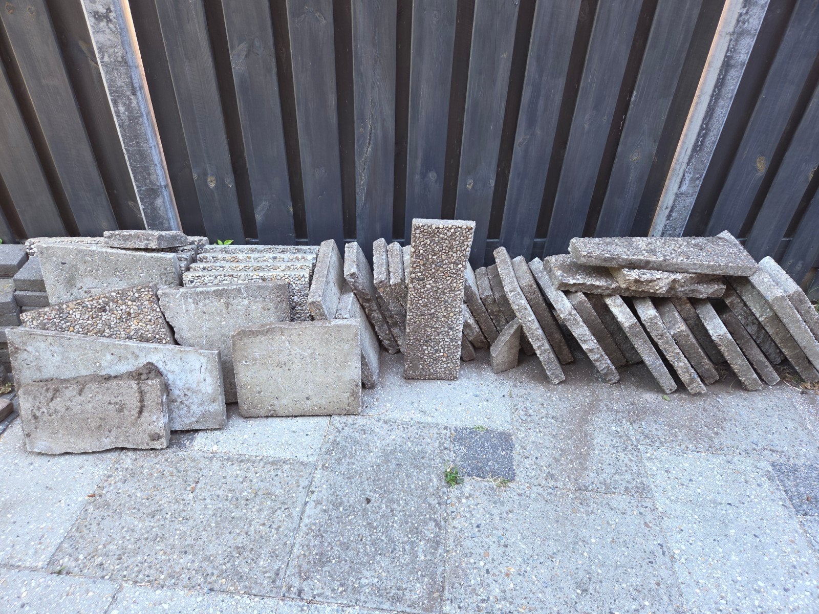 Gebruikte grindtegels voor tuin of pad, Overige materialen, Gebruikt, 20 tot 40 cm, 20 tot 40 cm