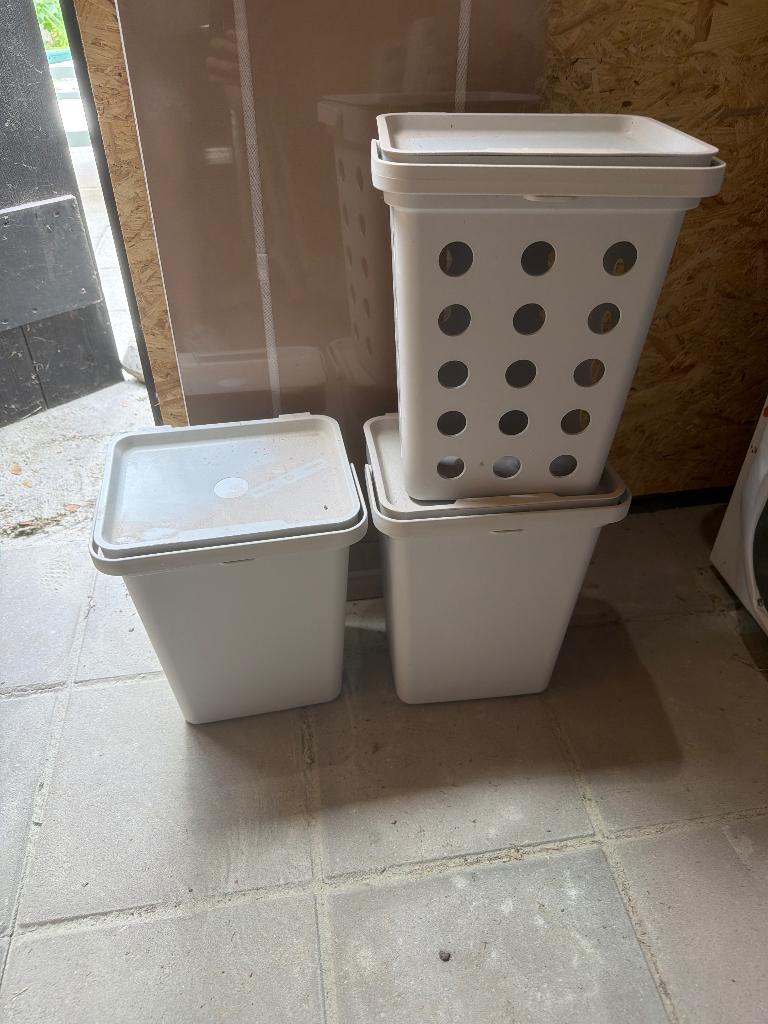 IKEA HÅLLBAR prullenbakjes, Huis en Inrichting, Woonaccessoires | Prullenbakken, Ophalen, Kunststof, Gebruikt, Minder dan 50 cm