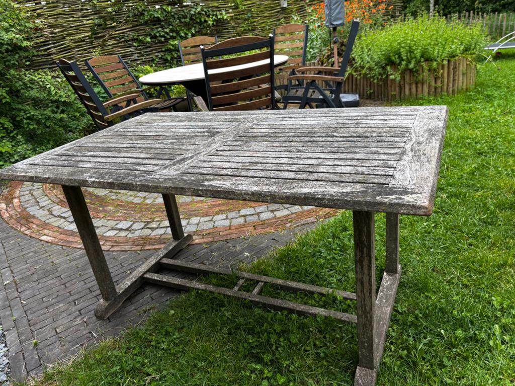 Gratis Teak & Garden Hout Tuintafel, Ophalen, Gebruikt, Rechthoekig, Hout