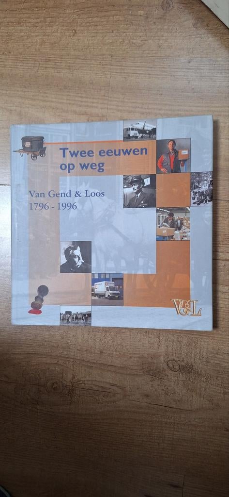 Boek over 200 jaar van gend en loos, Ophalen