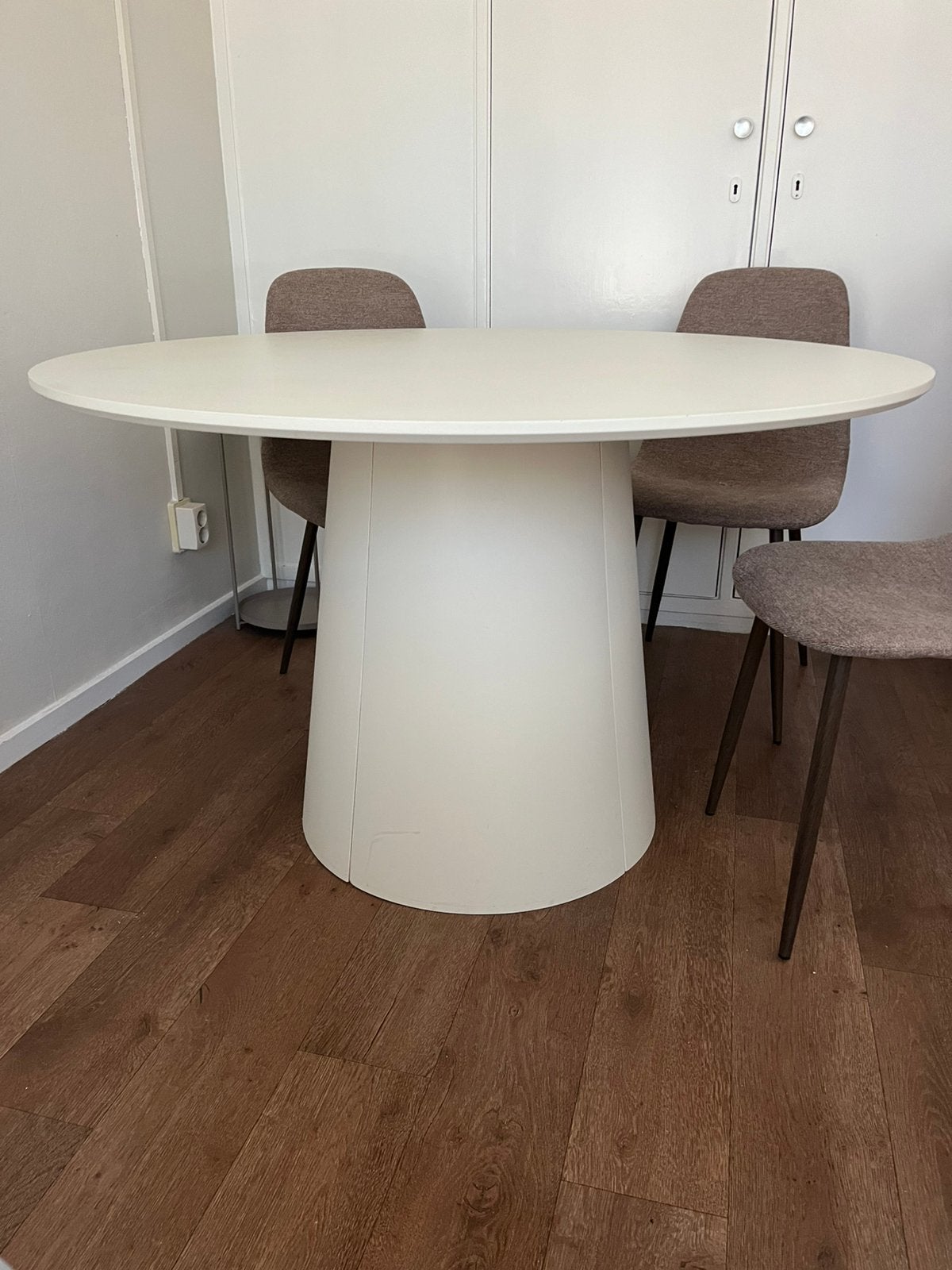 Tafel + stoelen, Huis en Inrichting, Tafels | Eettafels, Ophalen, 100 tot 150 cm, Rond, Zo goed als nieuw