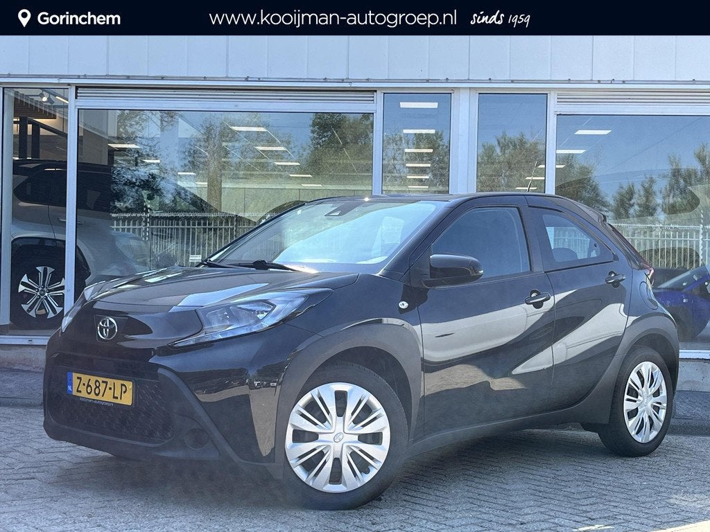 Toyota Aygo X 1.0 VVT-i MT Play SLECHTS 32.705KM, APPLE CARP, Auto's, Toyota, Gebruikt, 920 kg, 4 stoelen, Zwart