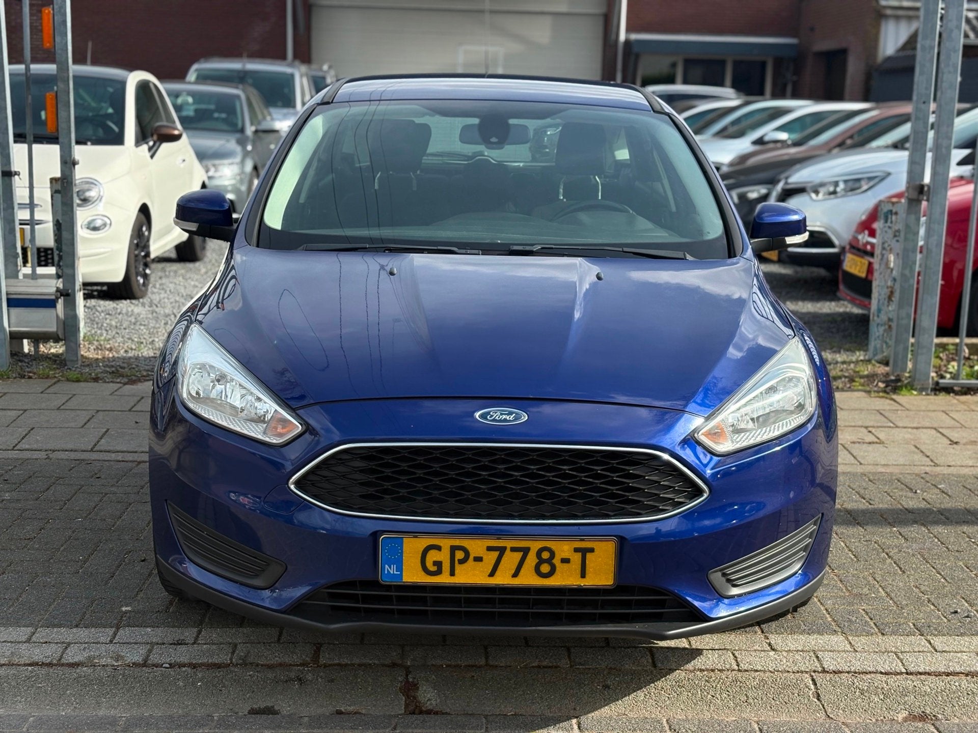 Ford Focus 1.0 Trend Edition | NWE D-Riem | 16” LMV | Navi, Gebruikt, Bedrijf, Handgeschakeld, Automatische klimaatregeling
