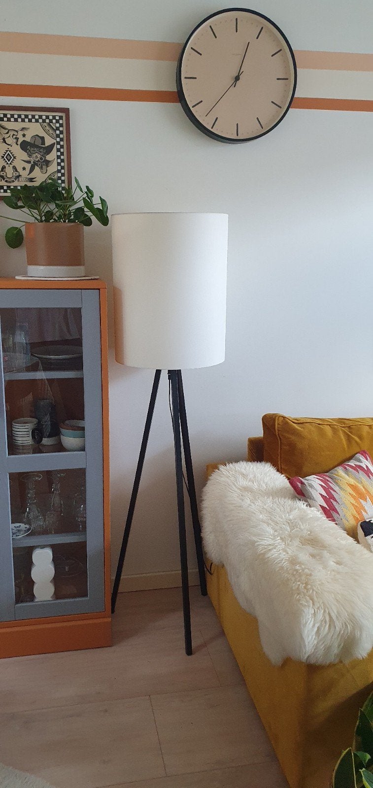 Moderne staande lamp met drie poten., Ophalen, Zo goed als nieuw, 150 tot 200 cm
