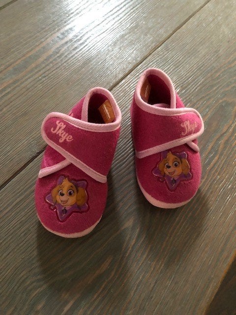 Kinderpantoffeltjes gratis, Kinderen en Baby's, Kinderkleding | Schoenen en Sokken, Ophalen, Gebruikt, Meisje, Overige typen