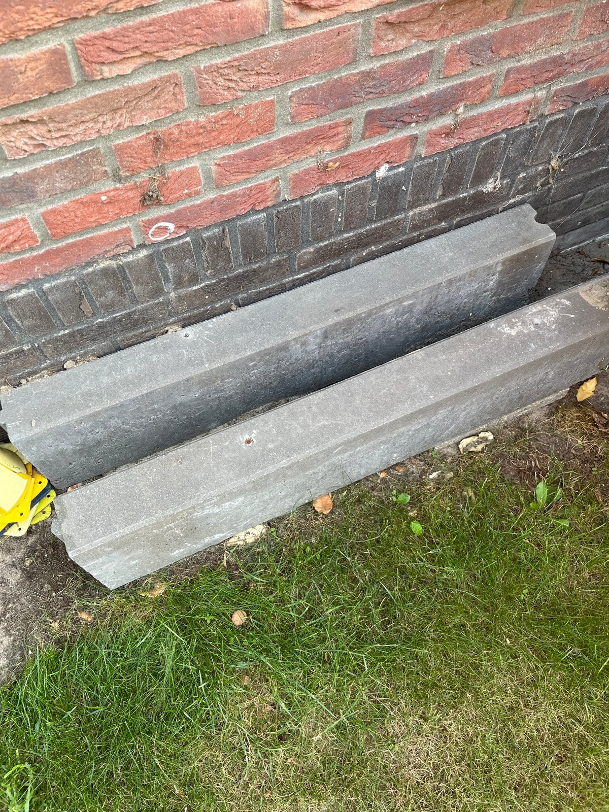 Betonnen opsluitbanden - 2 stuks, Ophalen, Gebruikt, Overige typen