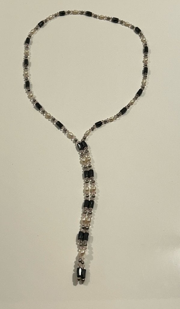 Magnetische ecru-zwarte halsketting / armband, Sieraden, Tassen en Uiterlijk, Kettingen, Ophalen of Verzenden, Nieuw, Wit, Overige materialen