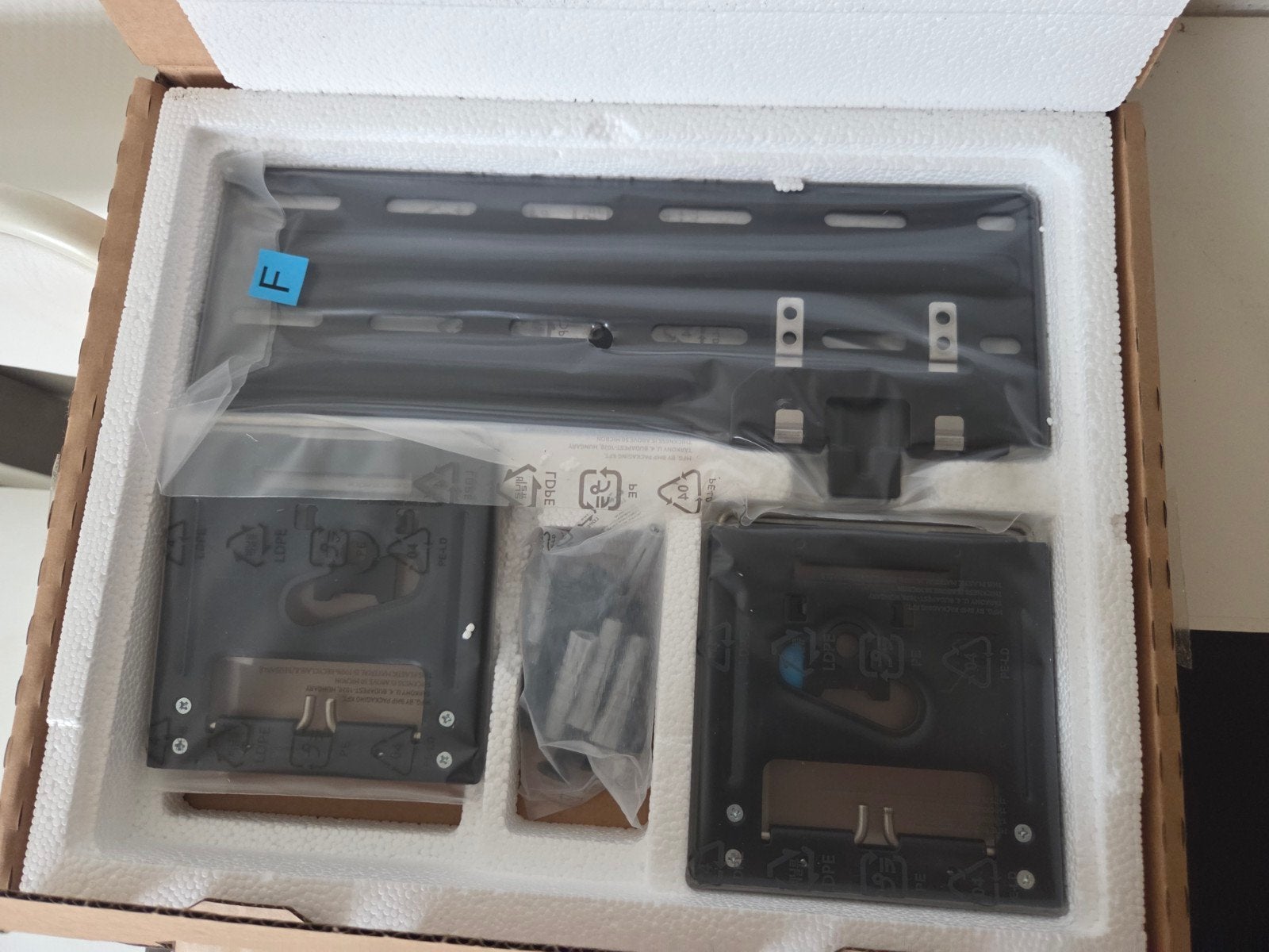 Nieuwe, ongebruikte muurbeugel voor Samsung The Frame tv, Ophalen of Verzenden, Nieuw