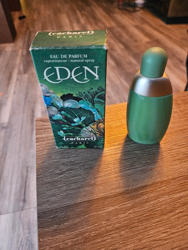 Cacharel Eden EDP (vintage,90's), Verzamelen, Ophalen of Verzenden, Gebruikt, Parfumfles, Gevuld