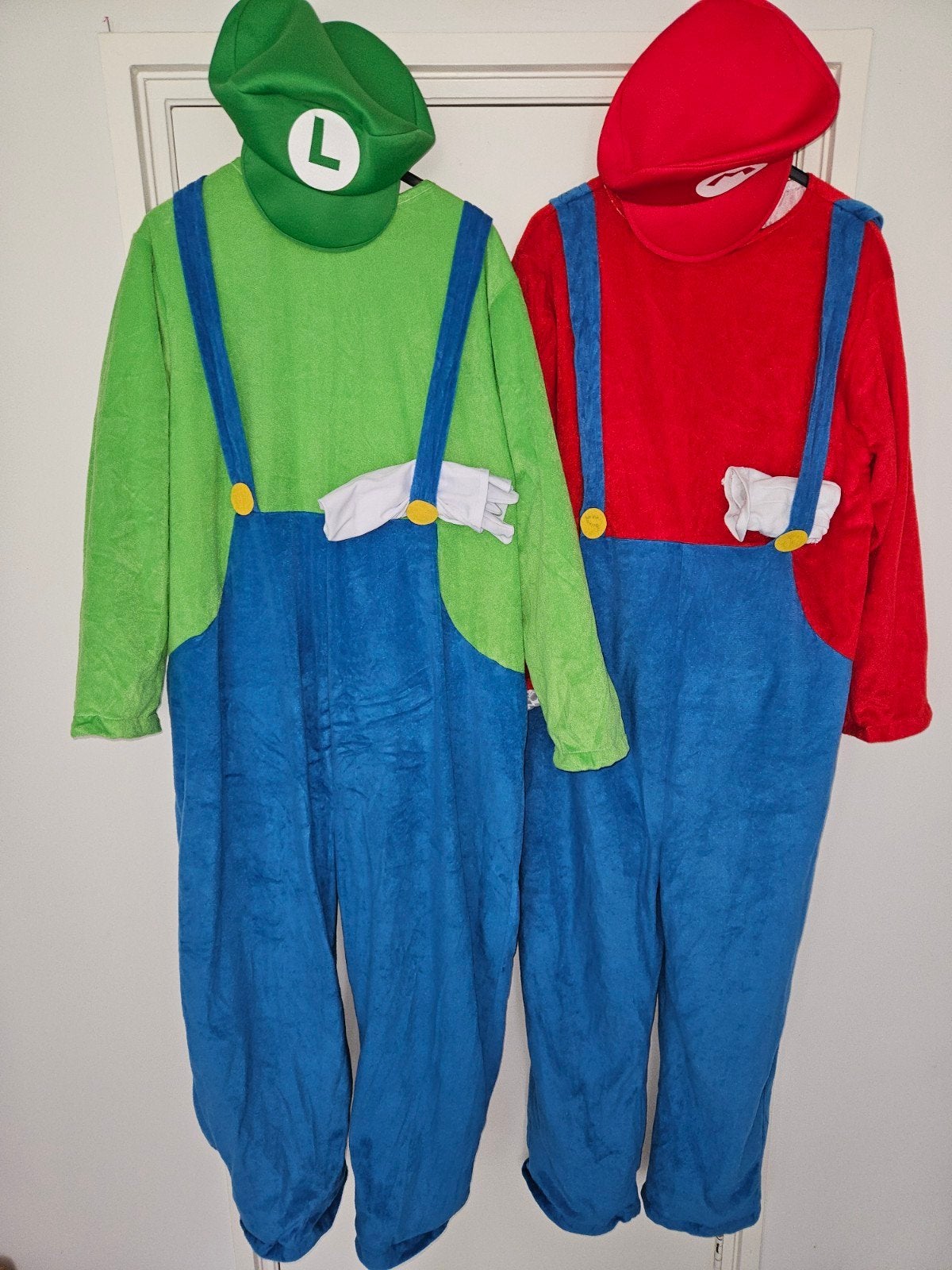 Mario en Luigi kostuums - Perfect voor carnaval!, Ophalen of Verzenden, Gebruikt, Pak of Jurk