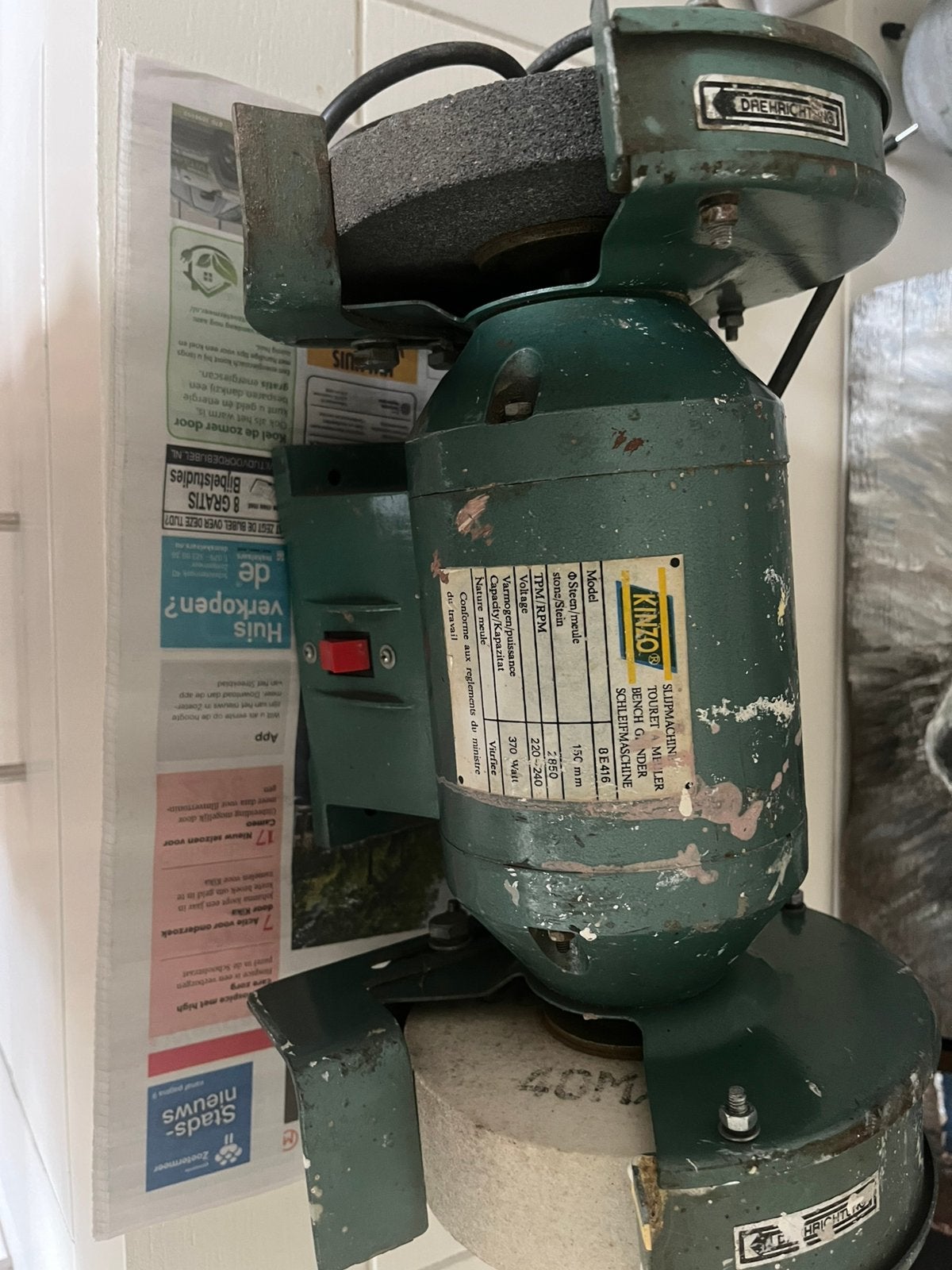 Kinzo slijpmachine, Ophalen, Zo goed als nieuw, Minder dan 700 watt, Werkbankslijpmachine