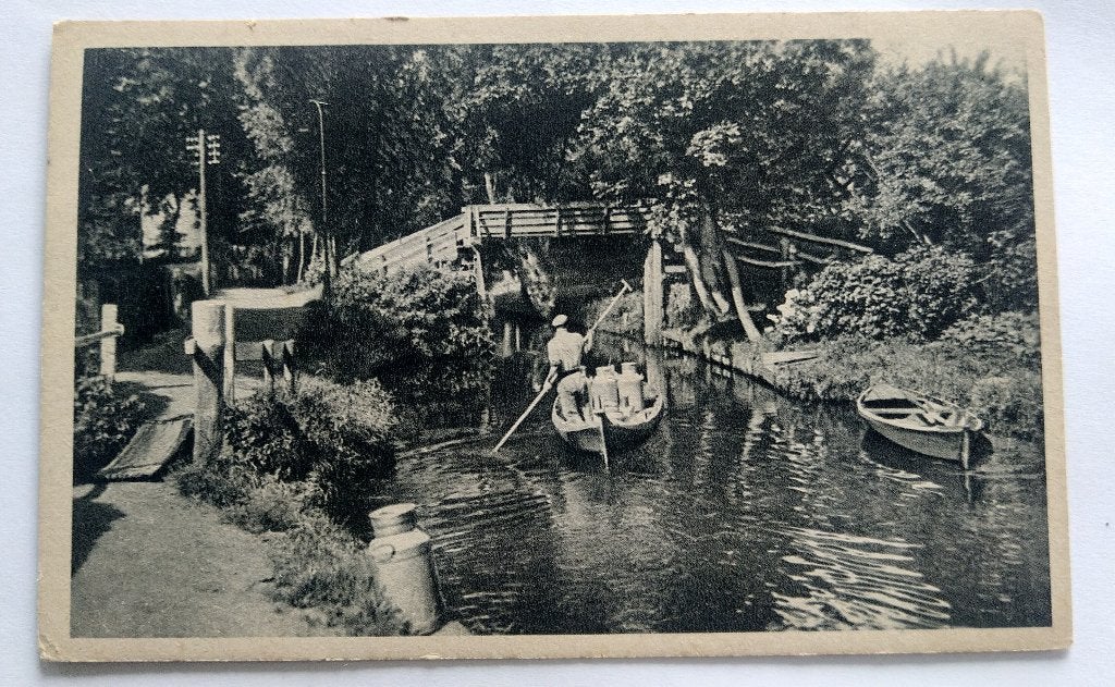 Oude ansichtkaart Giethoorn – Melkvaarder in punter 1946, Ophalen of Verzenden, 1940 tot 1960, Ongelopen, Overijssel