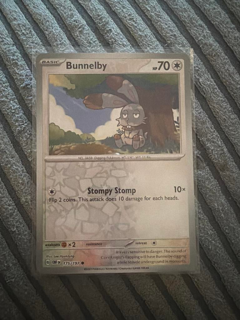 Bunnelby Pokémon Kaart - Basic, HP70, 175/197, Ophalen of Verzenden, Zo goed als nieuw, Losse kaart