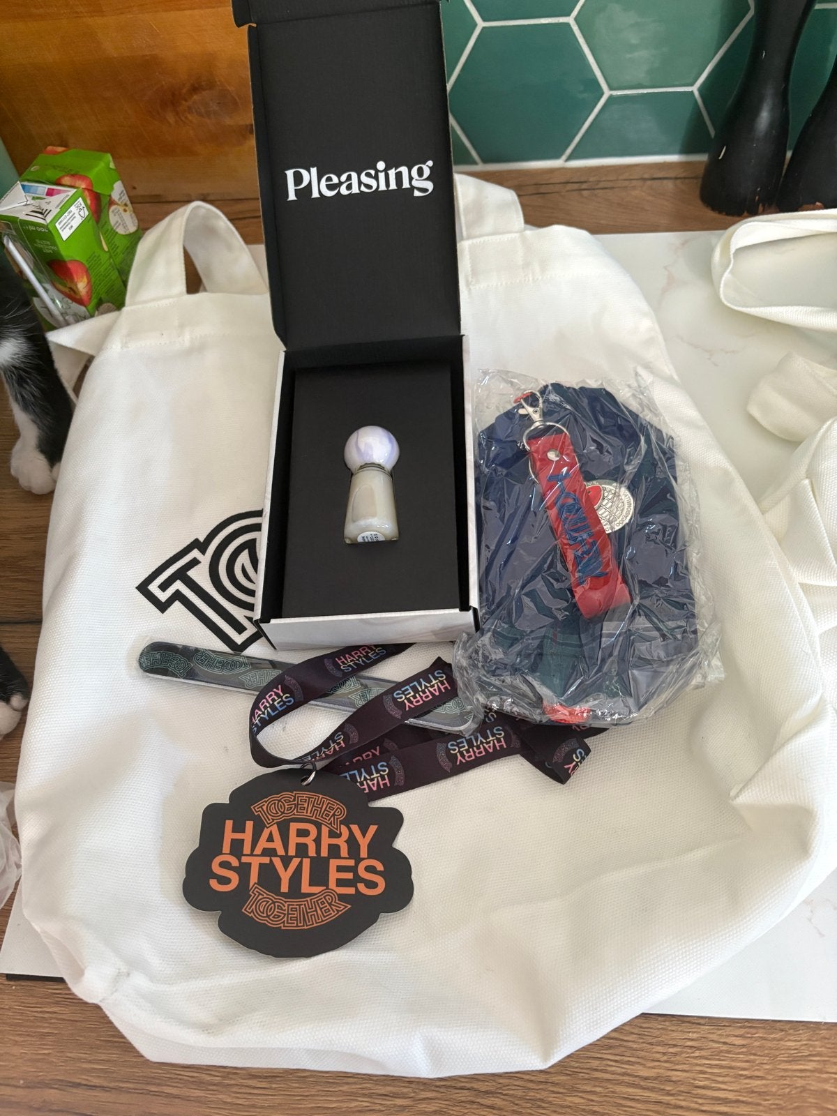 2x Harry Styles goodiebag van Together Together tour, Ophalen, Zo goed als nieuw, Overige typen