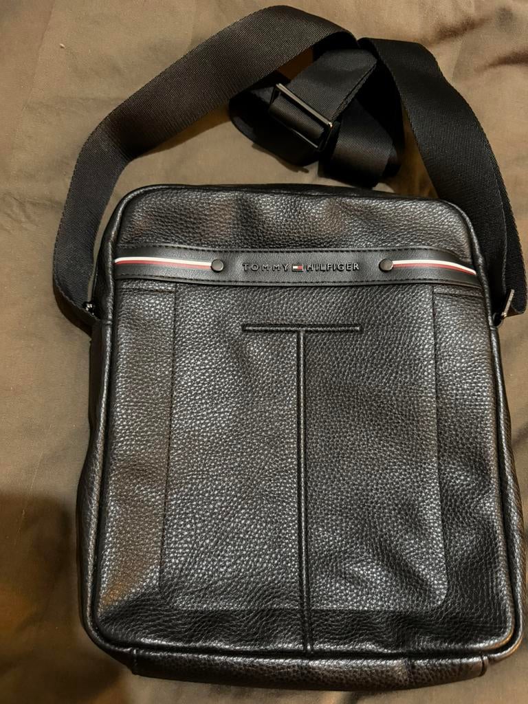 Tommy Hilfiger | Messenger Bag, Ophalen of Verzenden, Zo goed als nieuw, Zwart