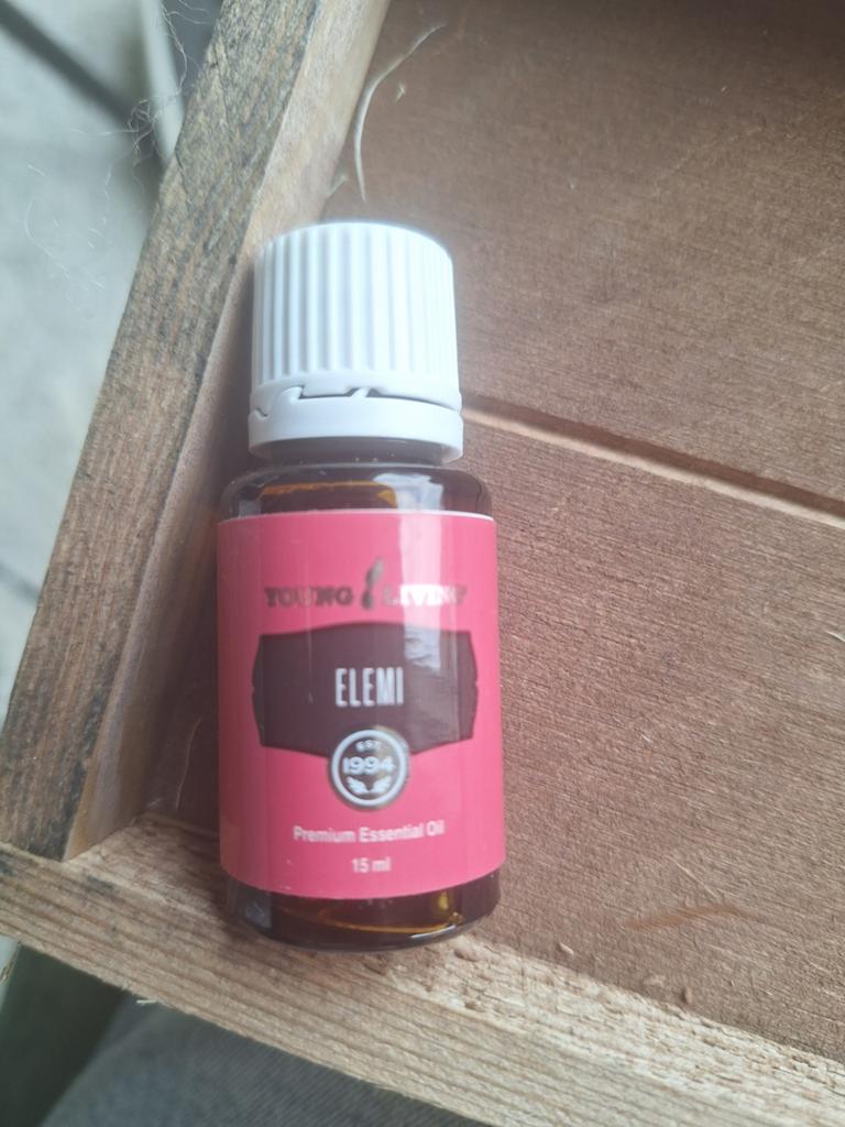 Young Living Elemi, Ophalen, Aroma
