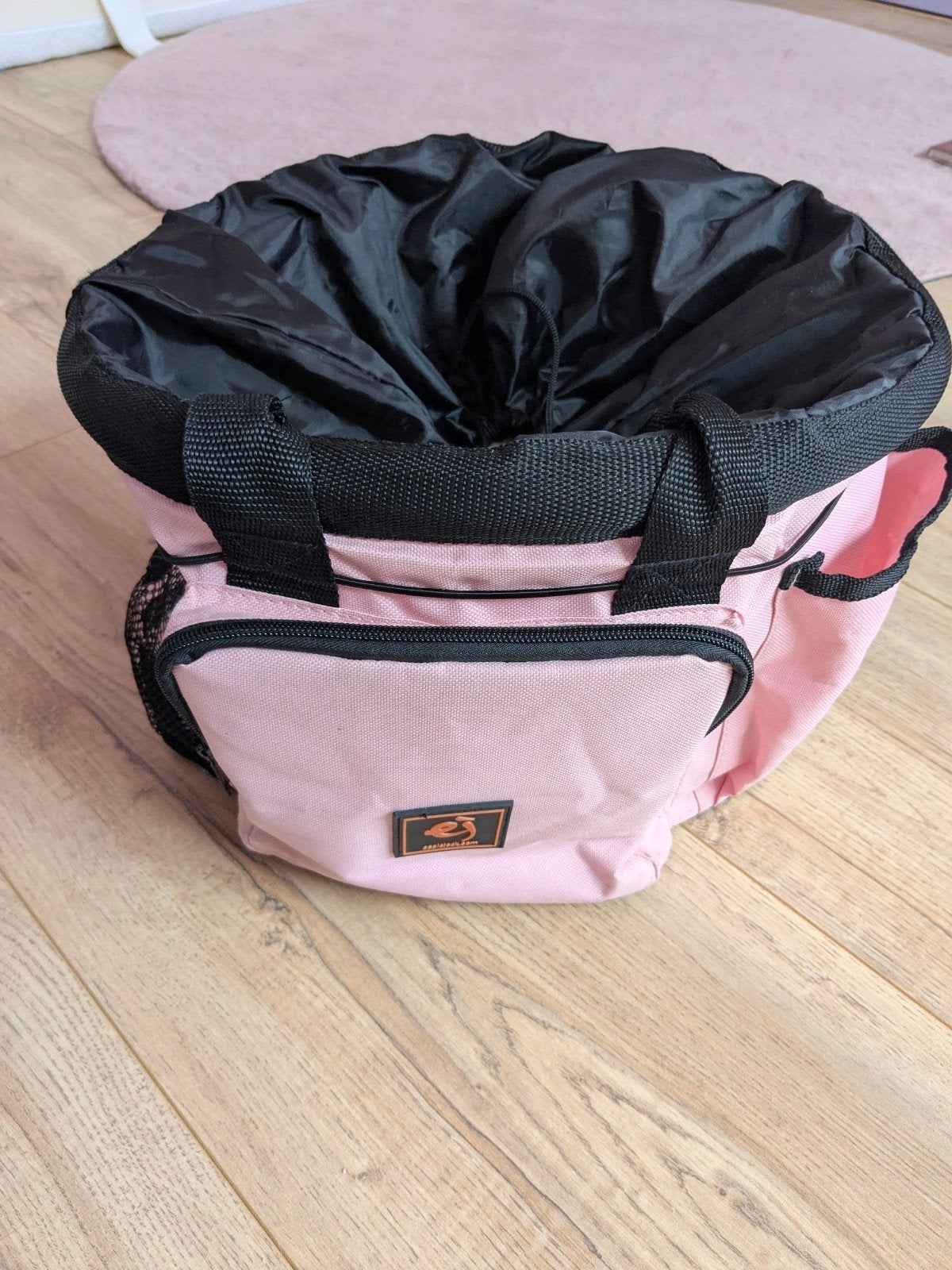 Paardrijtas roze inclusief inhoud, Ophalen