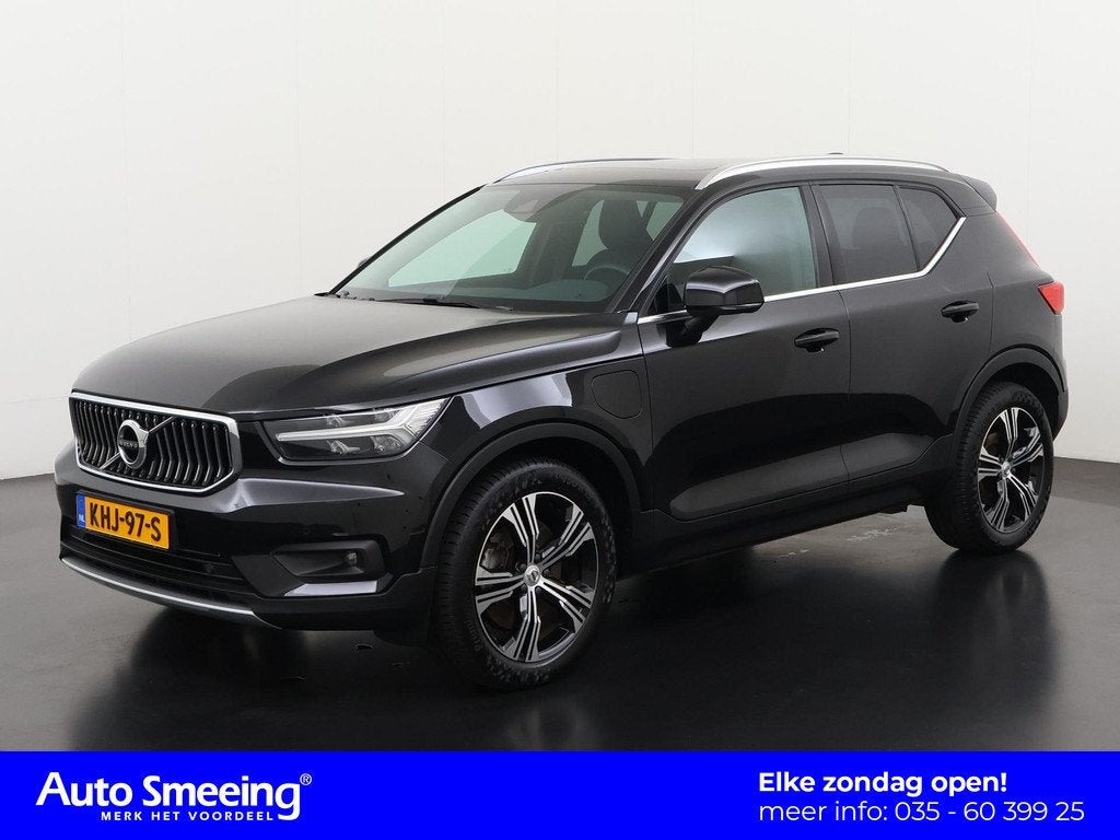 Volvo XC40 1.5 T4 Recharge Inscription Expr | Panoramadak |, Auto's, Volvo, 12 maanden, Euro 6, 1712 kg, Zwart